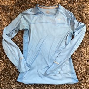 NIKE running long sleeve dry fit material